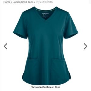 Purple Label Healing Hands Caribbean Blue scrub set. Super cute, comfortable a